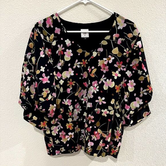 CAbi 3695 Charm Blouse Floral Print Short Sleeve Blouse Size XS - Picture 4 of 4